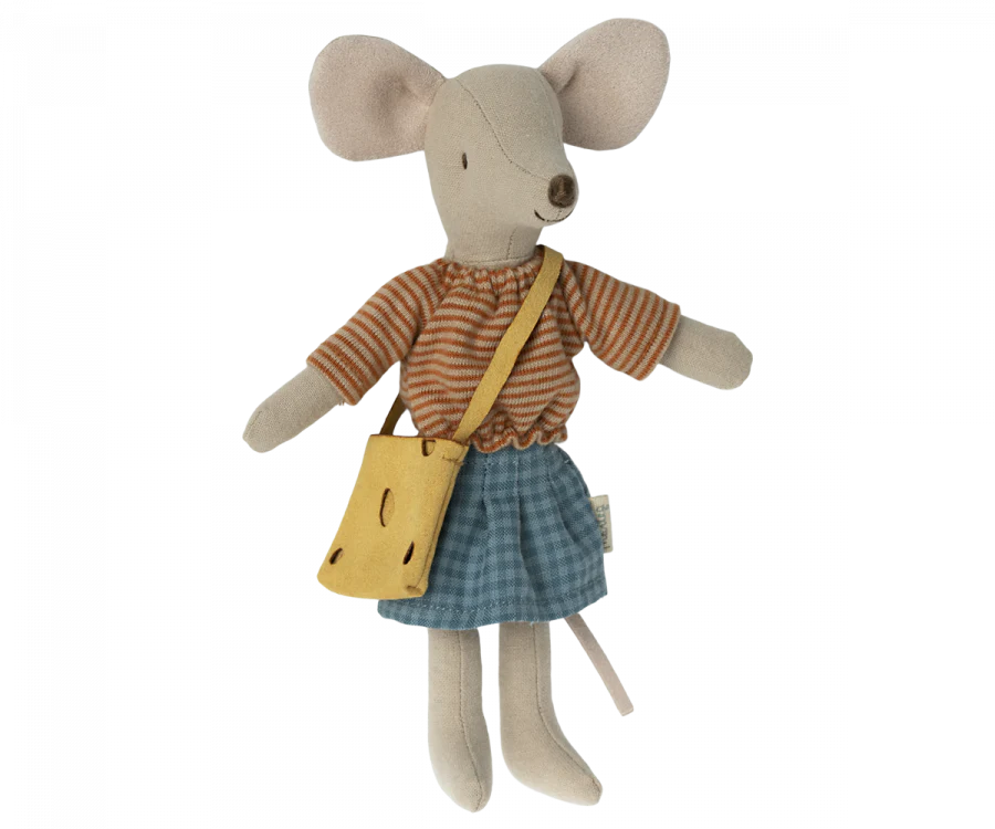 Clothes for Mum Mouse
